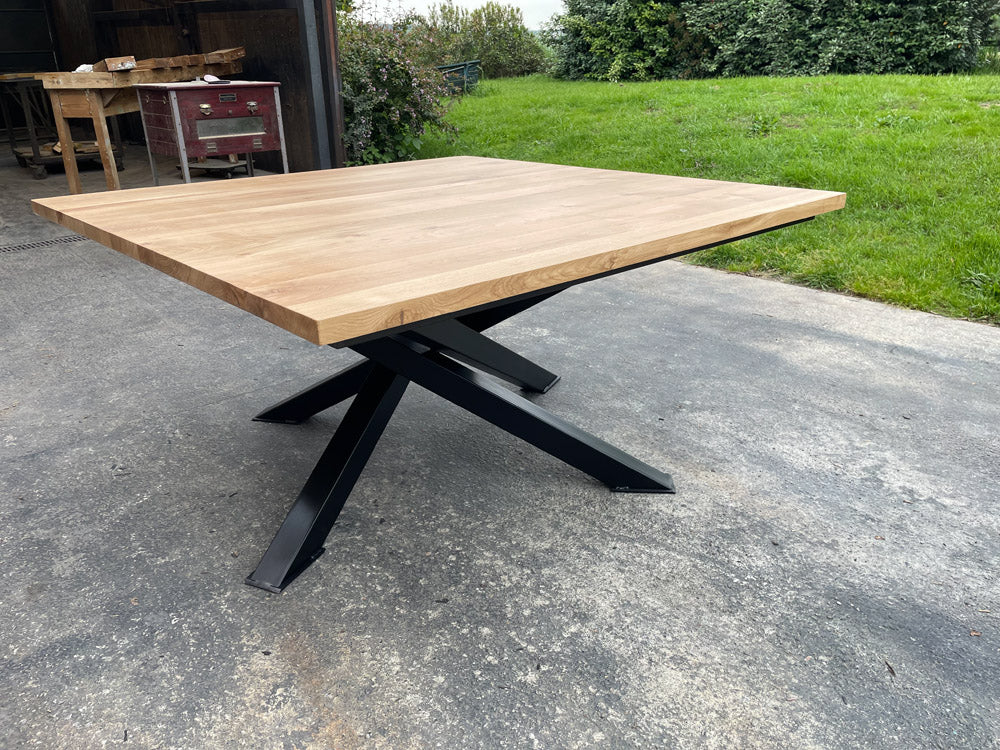 Table piètement MIKADO PRIX de base : 990€ réf 3982