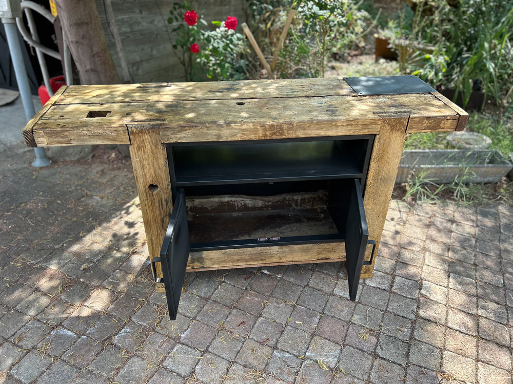 Etabli menuisier 2 portes plus niche Réf 4542