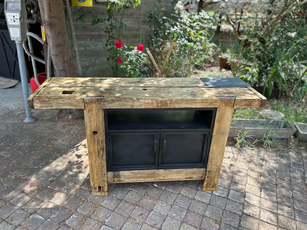 Etabli menuisier 2 portes plus niche Réf 4542