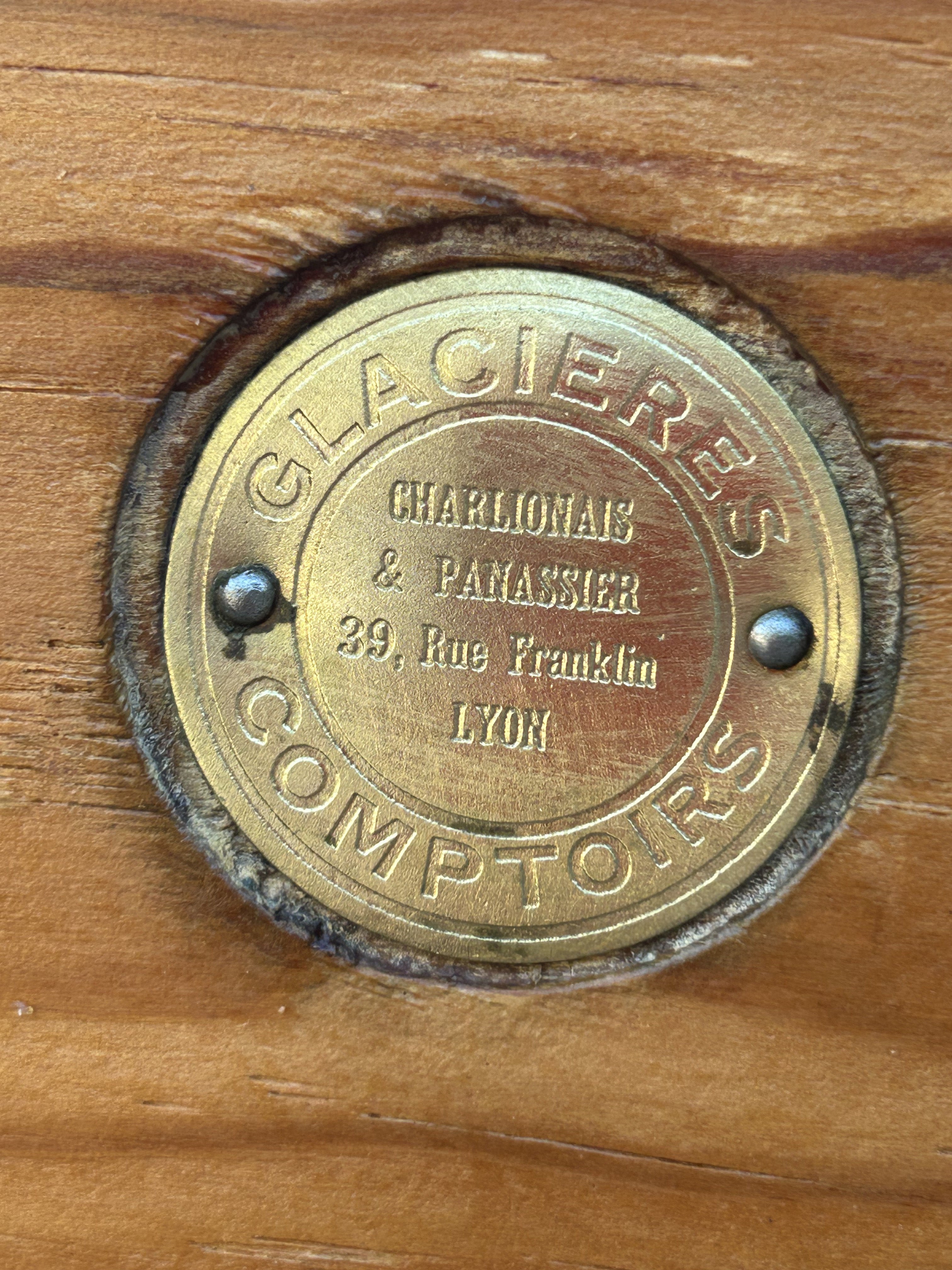 Ancienne glacière de Bar 1900 - RF4748