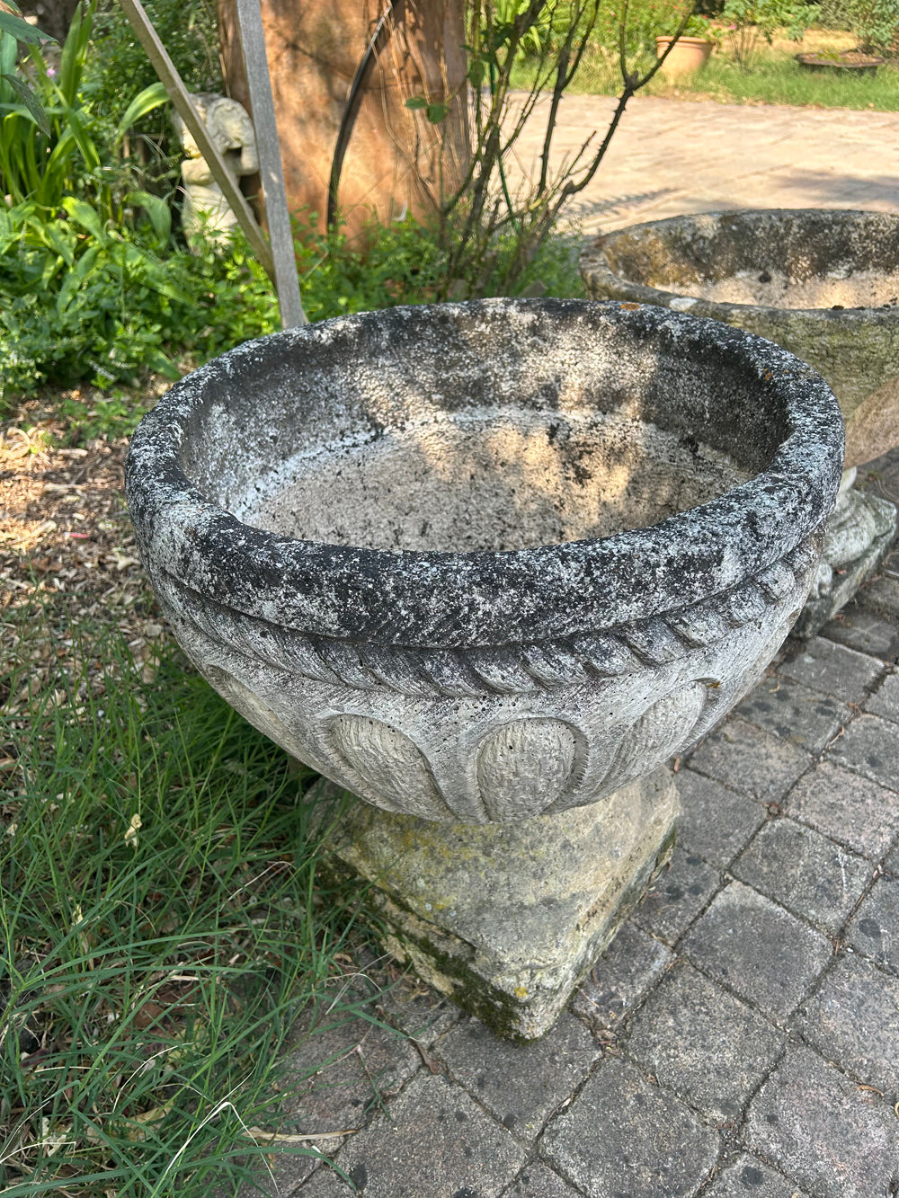 Jardiniére en pierre recontitué N°2 Réf 4530