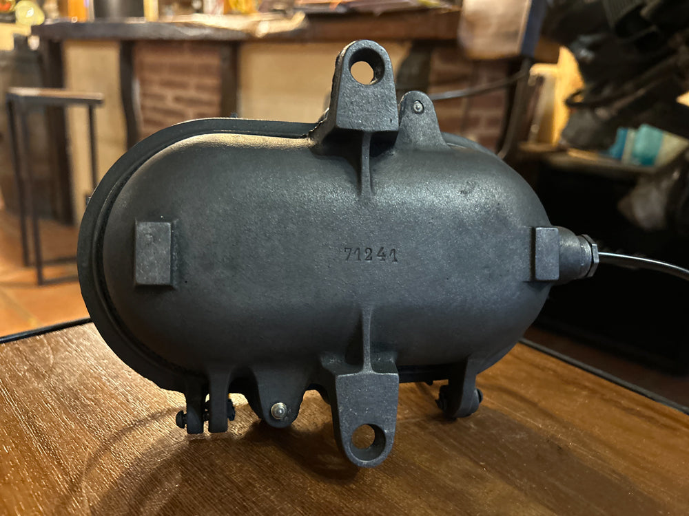 Applique Murale Fonte d'atelier 1960 Réf 4370