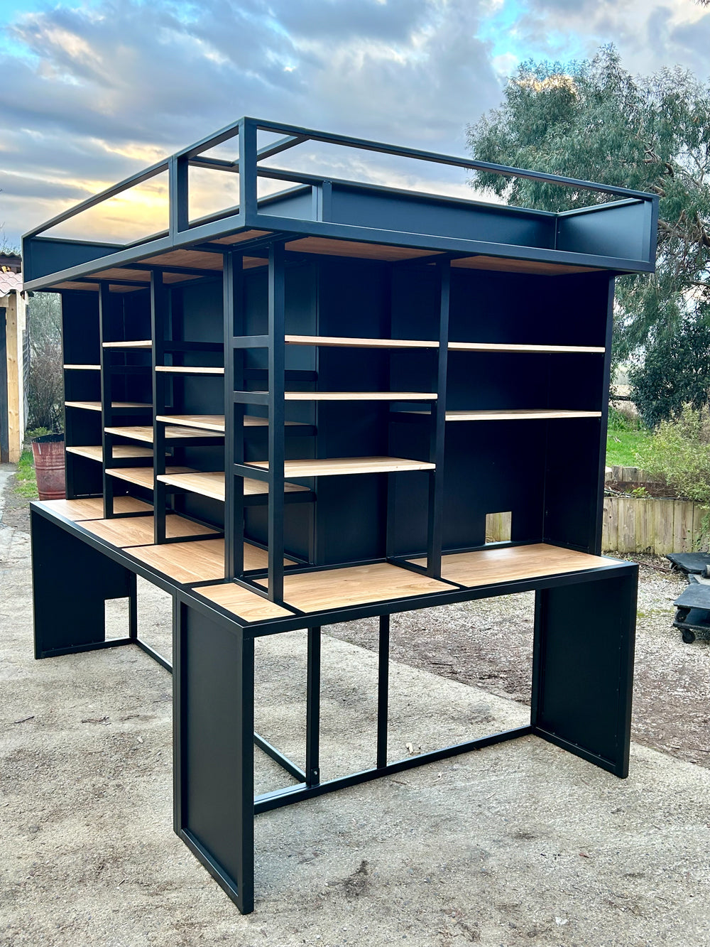 Arrière de comptoir sur mesure Réf 4397 Prix de base : 4500€