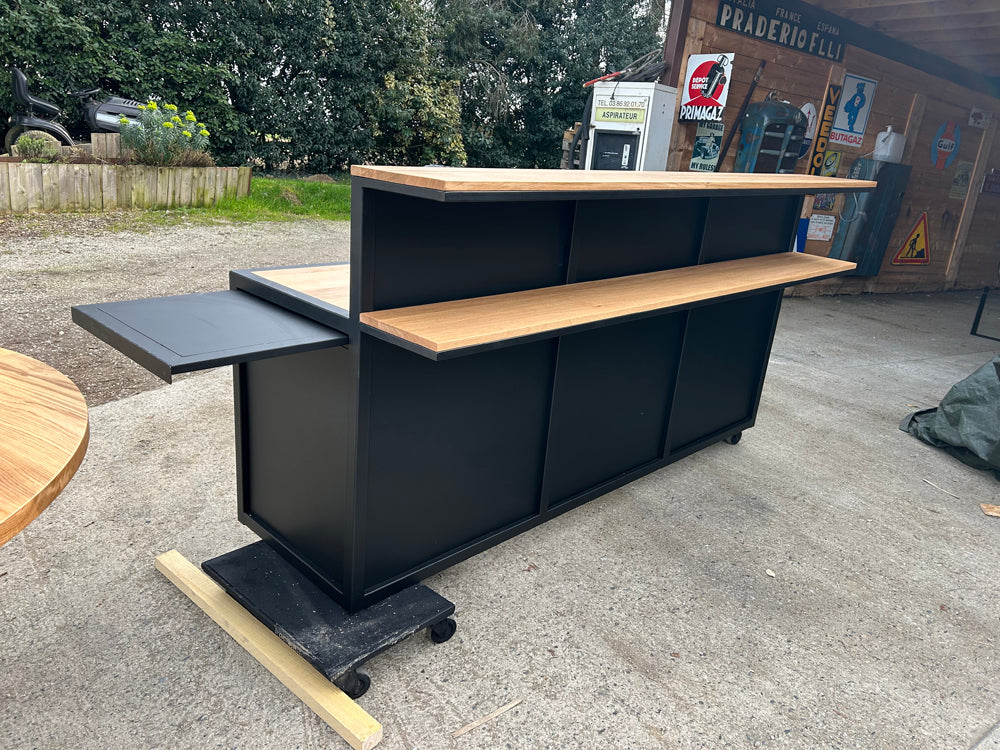 Banque d'accueil Réf 4436 Prix de base 3300€