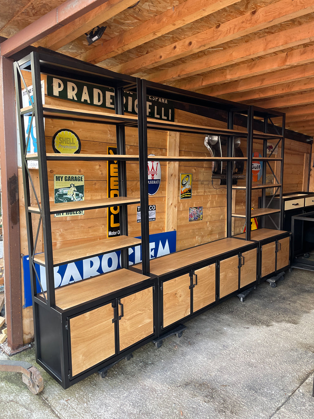 Bibliothèque/ Living design industriel. Réf 4046 Prix : 4500€