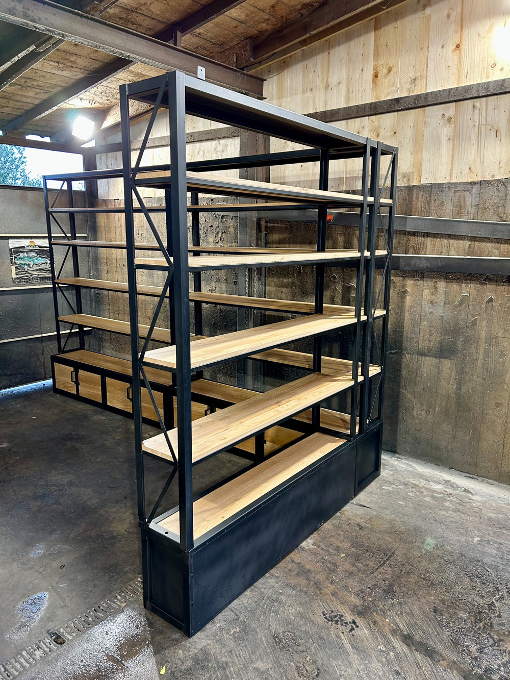 Bibliothèque d'angle métal et chêne création Prix de basse 7000€ Réf 4188