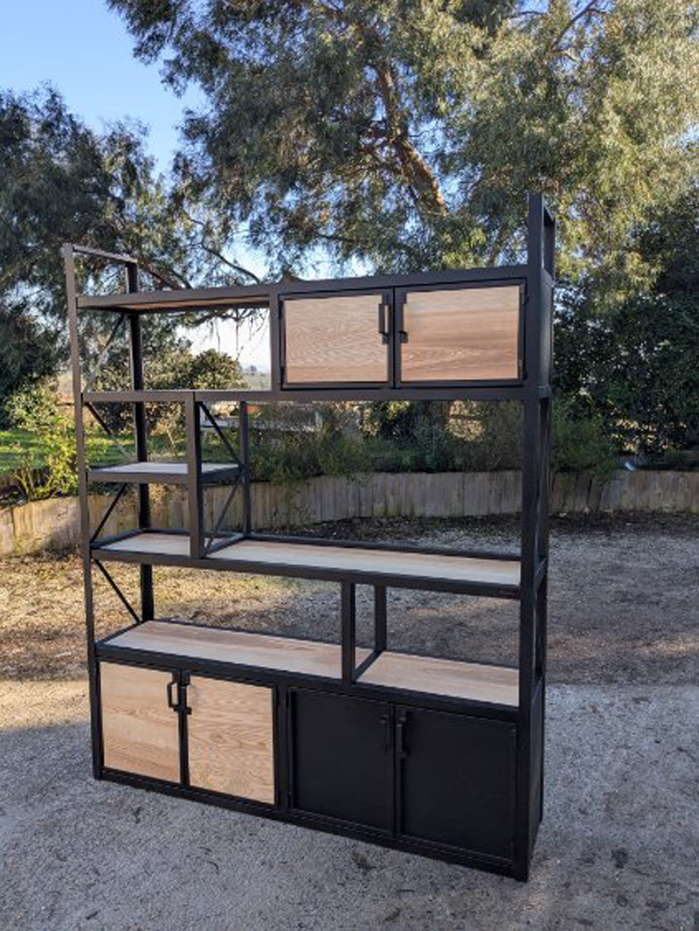 Bibliothèque design industriel Destructurèe Réf 4387 Prix de base : 2300€