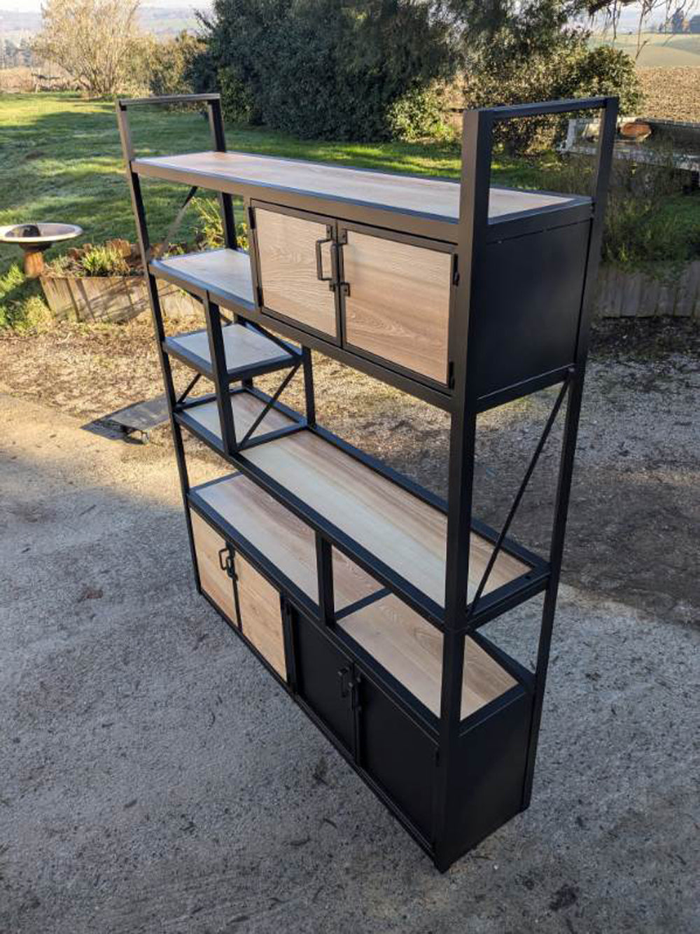 Bibliothèque design industriel Destructurèe Réf 4387 Prix de base : 2300€