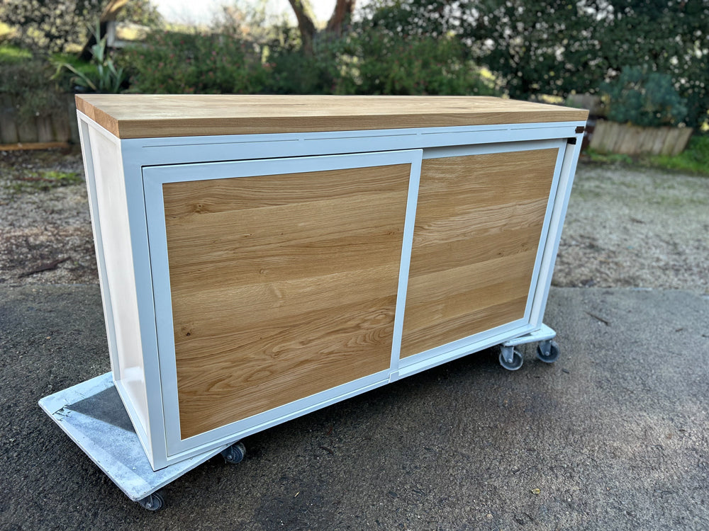 Buffet métal et chêne massif sur mesure. Réf 4626