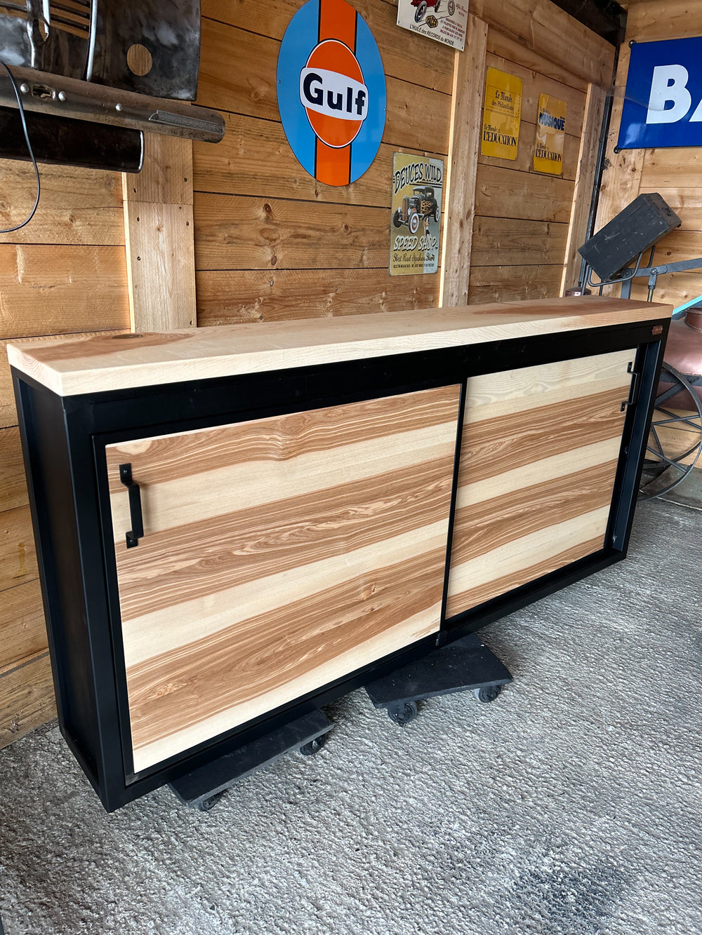 Buffet 2 portes coulissantes Réf 4090 Prix de base : 1250€