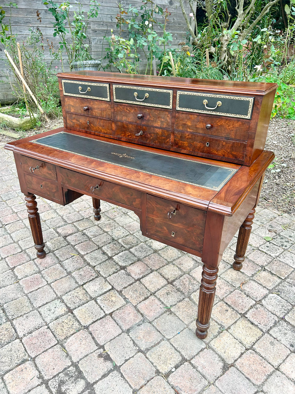 Bureau Napoleon III A gradin en acajou Réf 4317