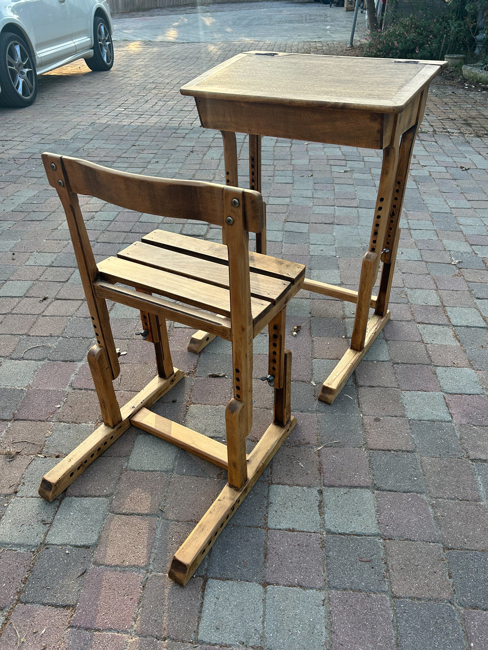 Bureau d'écolier réglable Royer 1950 réf 4122