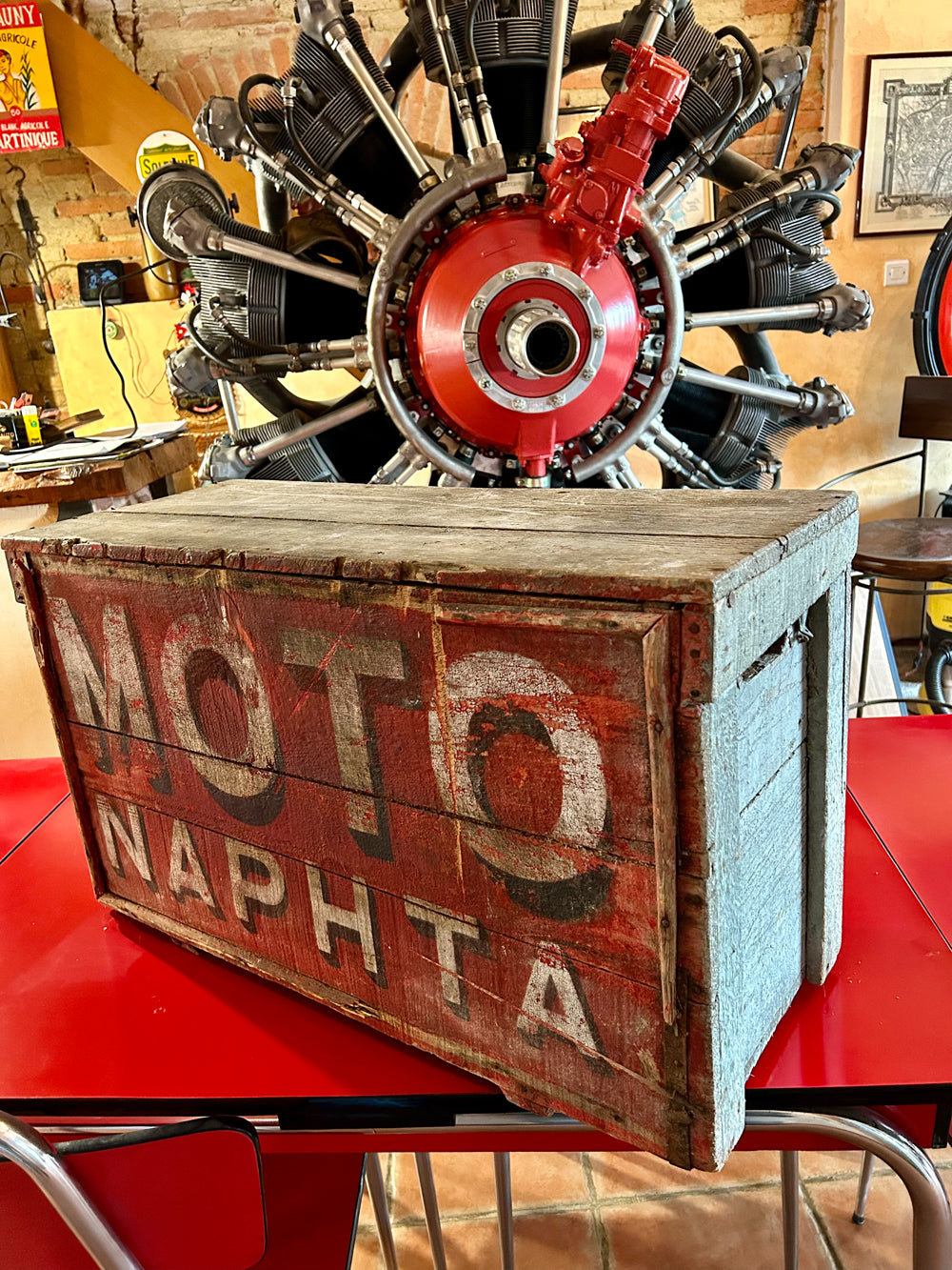 Caisse de transport MOTO NAPHTA 1920 réf 4147