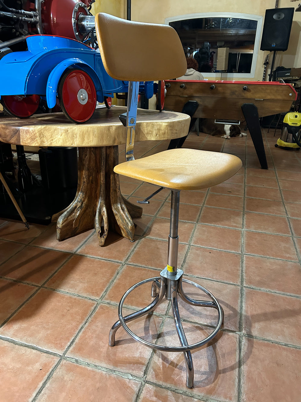 Chaise haute BAO 1960 réf 4196