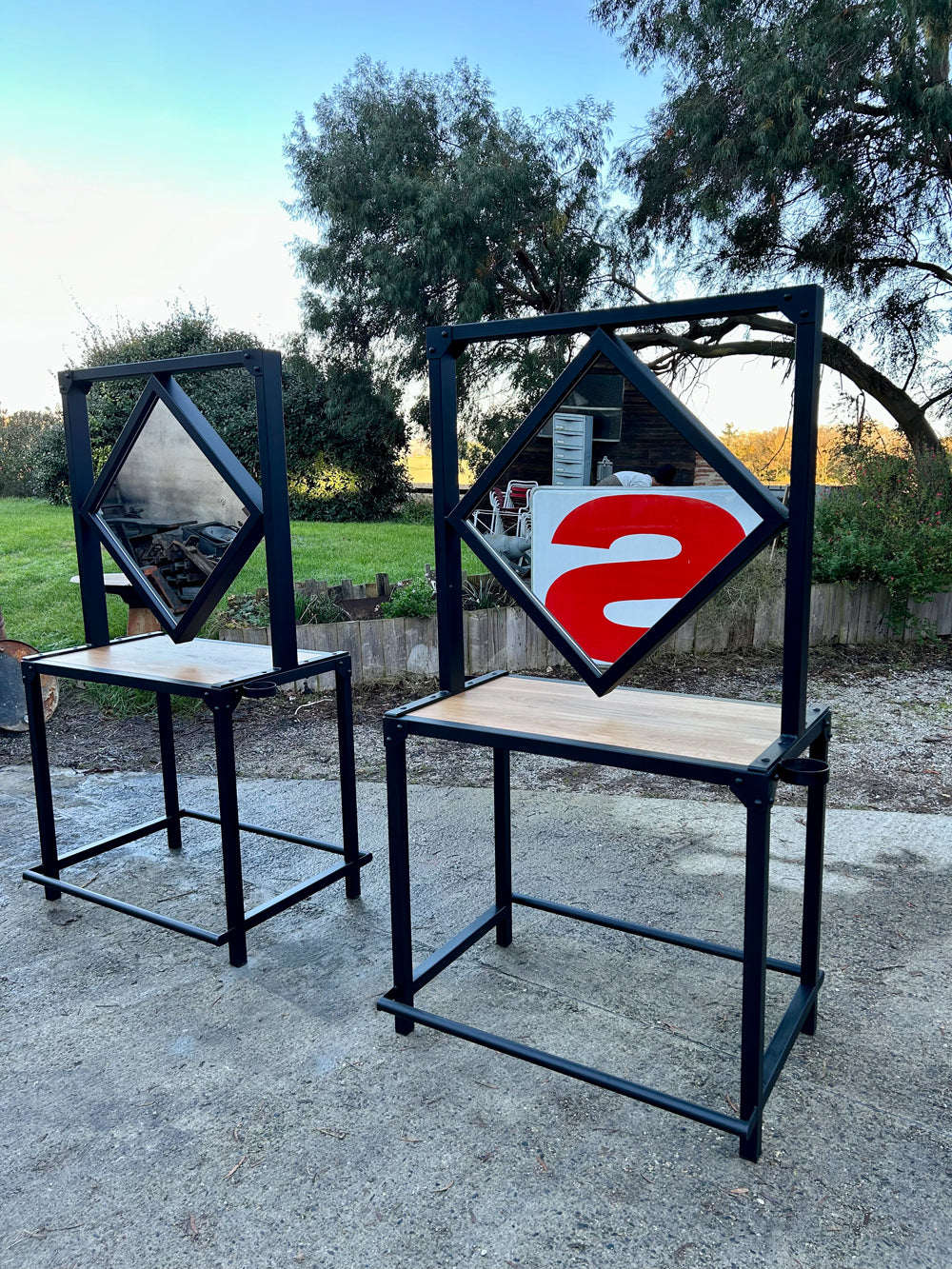 Console miroir de salon de coiffure Réf 4353 Prix de base : 1300€