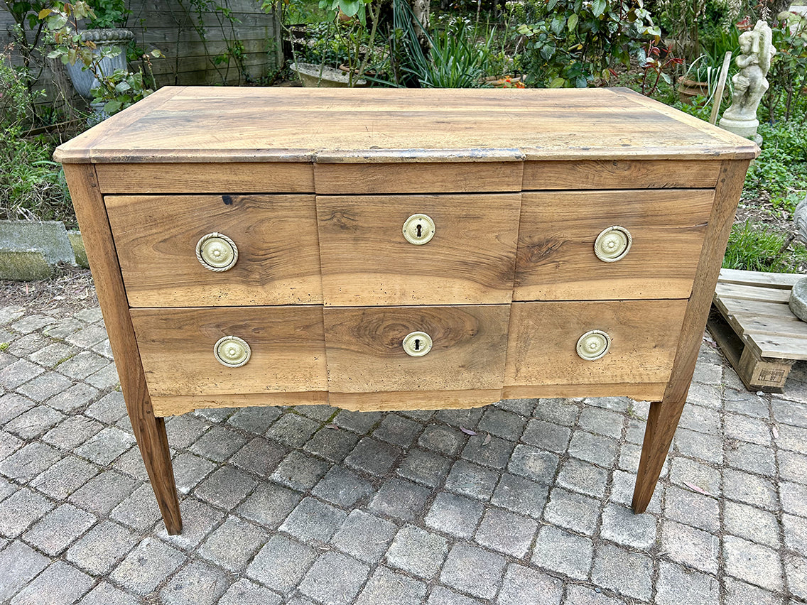 Commode style Louis XVI NOYER MASSIF