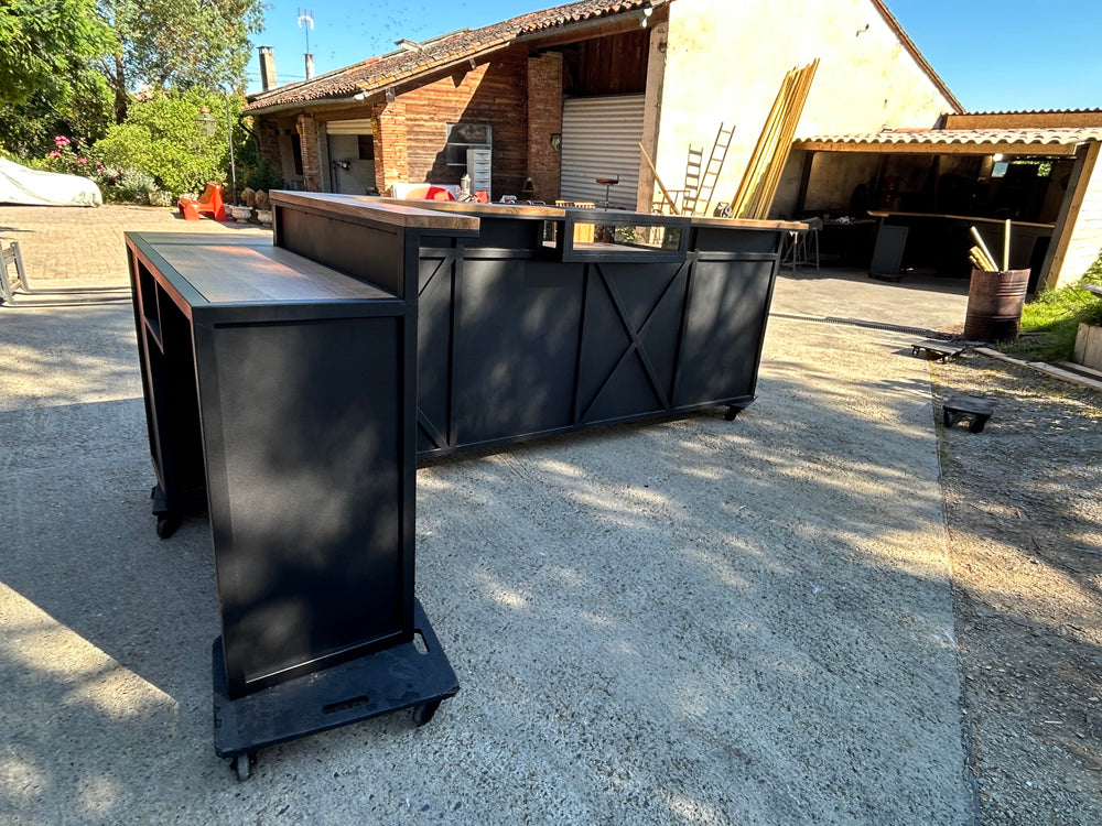 Comptoir de commerce avec vitrine Réf 4488 Prix de base 4300€