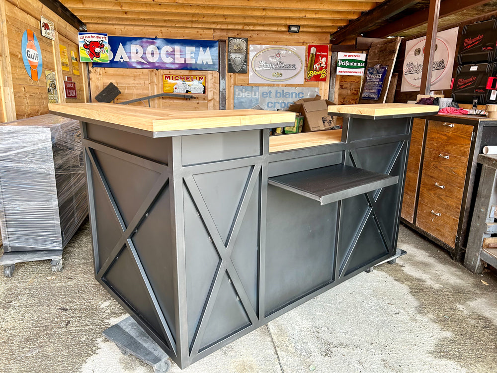 Comptoir de commerce industriel Réf 4219 Prix de base : 2500€