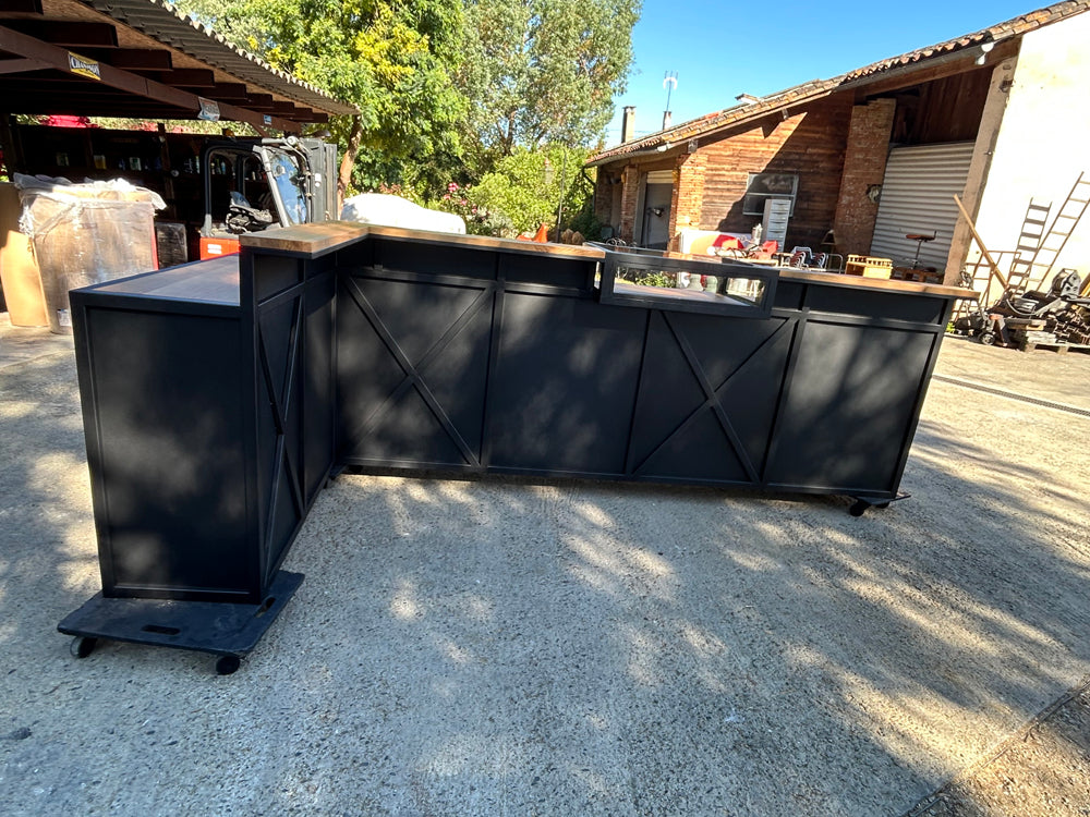 Comptoir de commerce avec vitrine Réf 4488 Prix de base 4300€