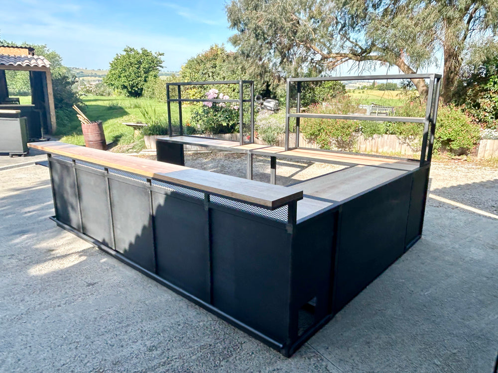 Comptoir et arrière comptoir design industriel Réf 4489 Prix de base 5300€