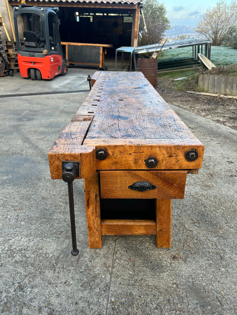 Etabli ancien modifié en buffet N°1