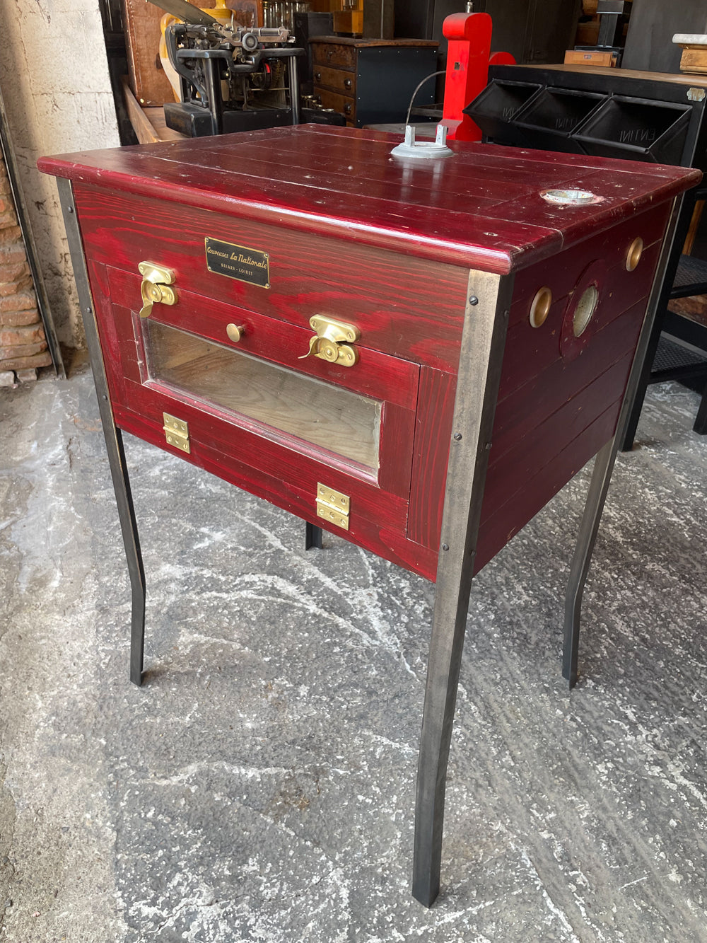 Couveuse La nationale 1950 Réf 4062