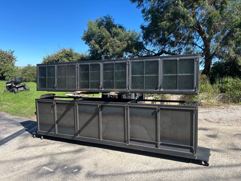 Buffet + meuble suspendu design industriel Réf 4547 Prix de base : 6200€