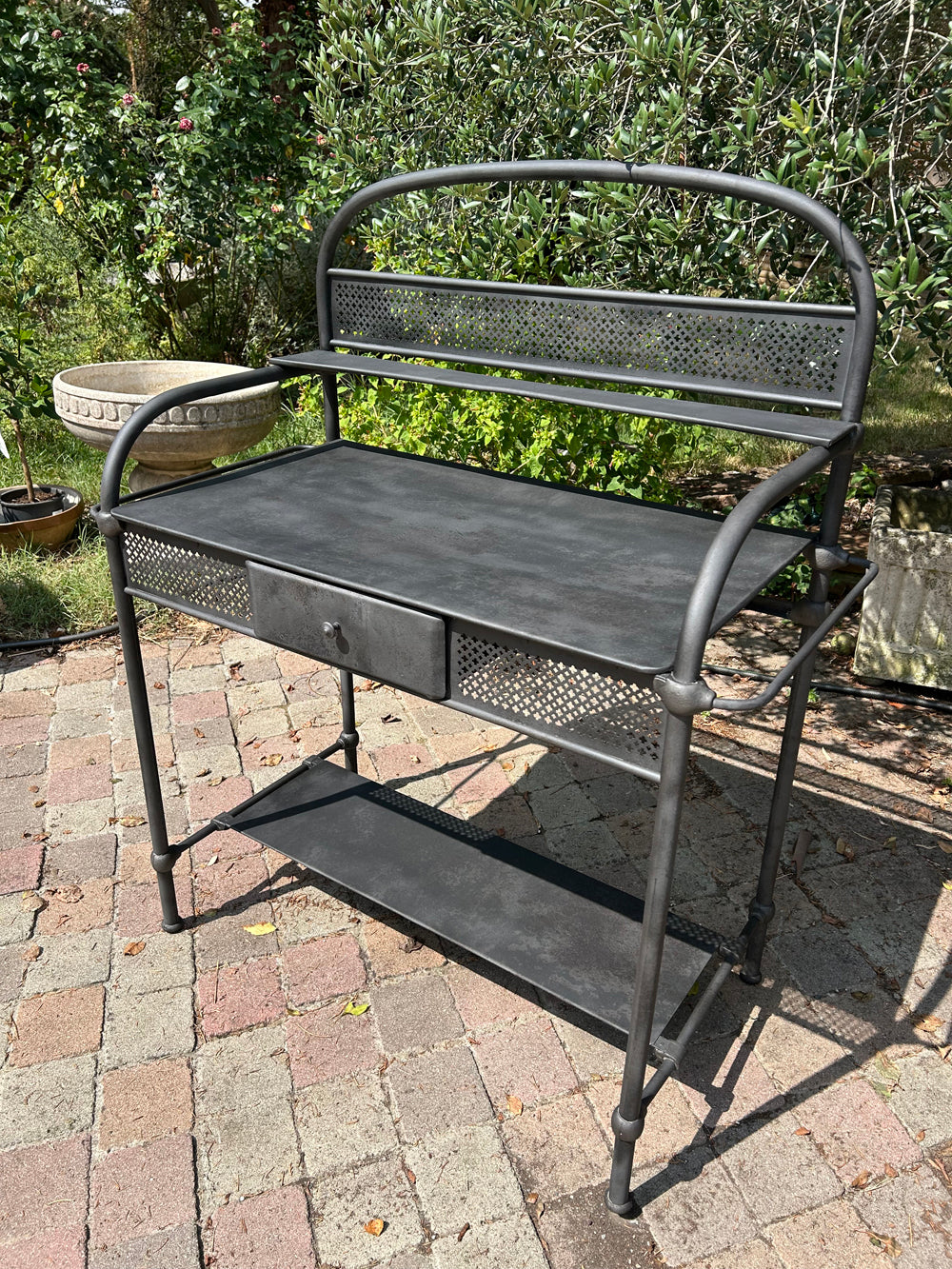 Desserte de toilette en mètal 1920/30 Réf 4541