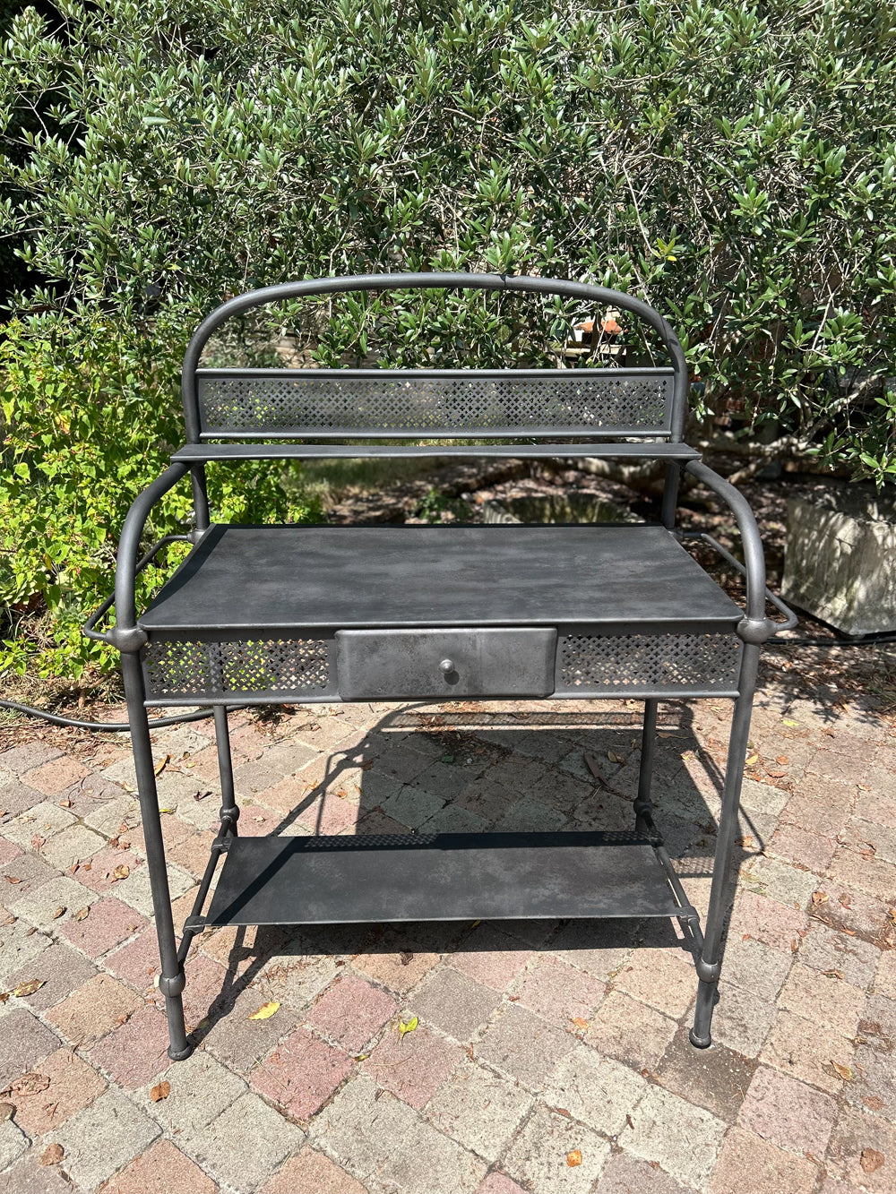 Desserte de toilette en mètal 1920/30 Réf 4541