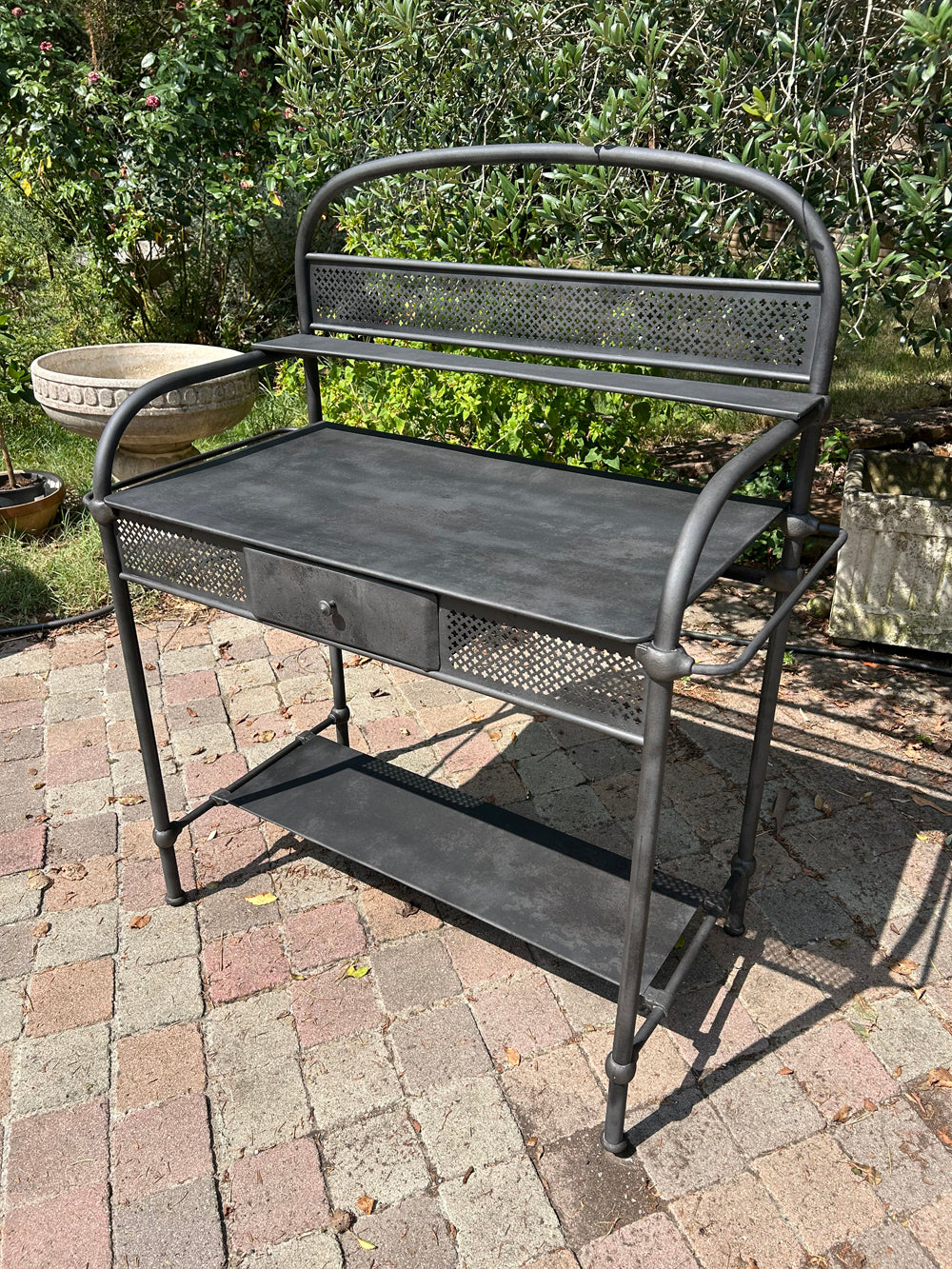 Desserte de toilette en mètal 1920/30 Réf 4541