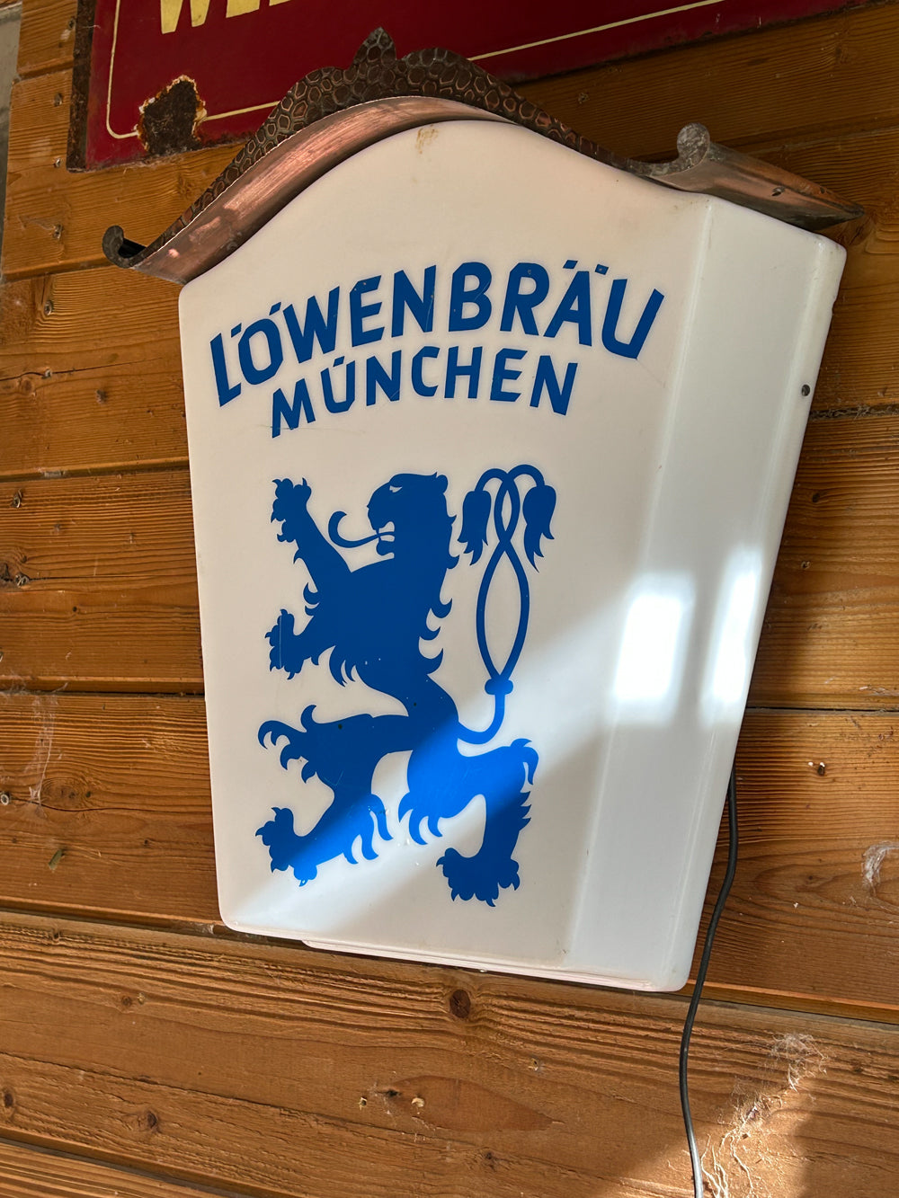 Enseigne lumineuse Bierre Lowenbräu Ref 4113