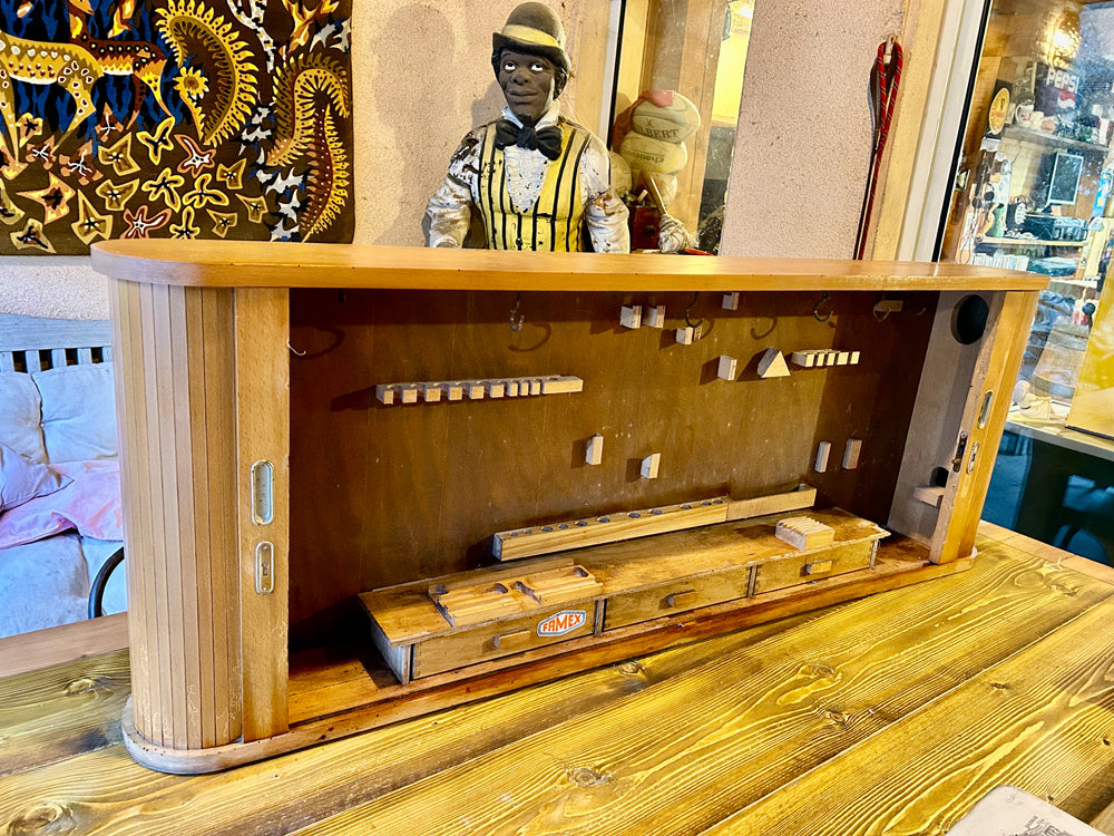 Etagère murale à rideau Bijouterie Horlogerie Réf 4215