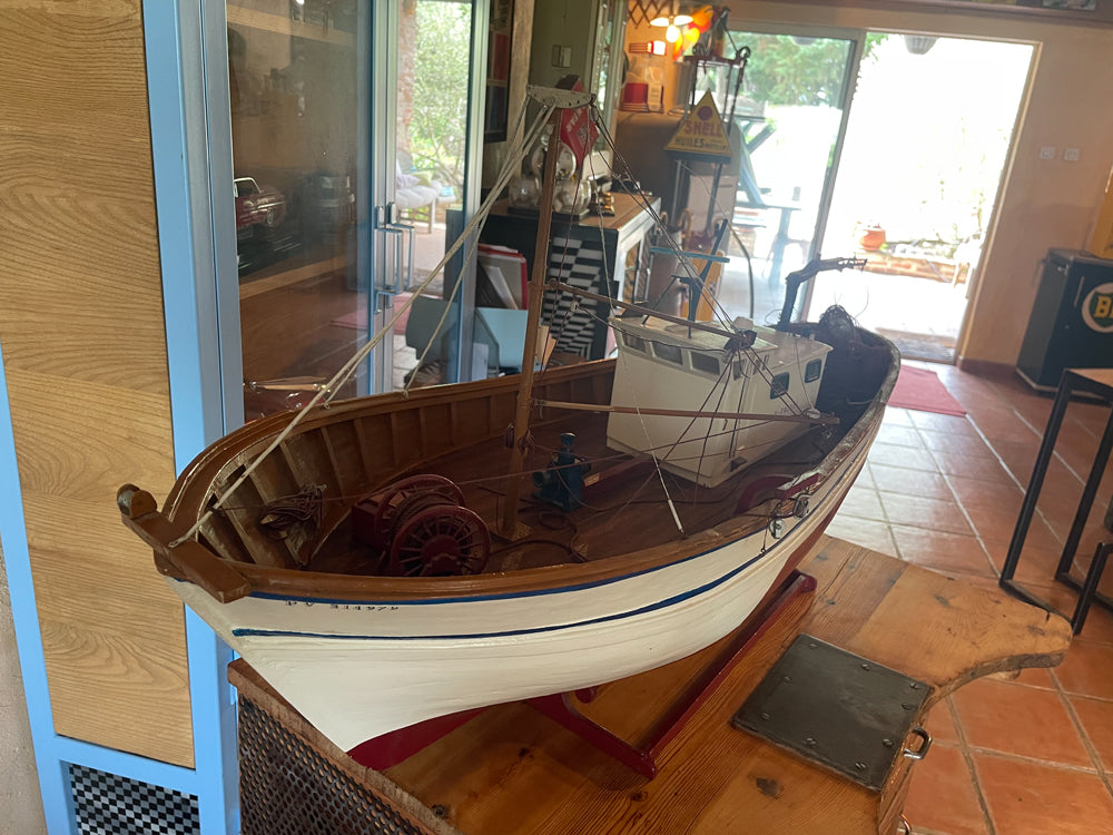 Grande maquette artisanale Chalutier Réf 4044