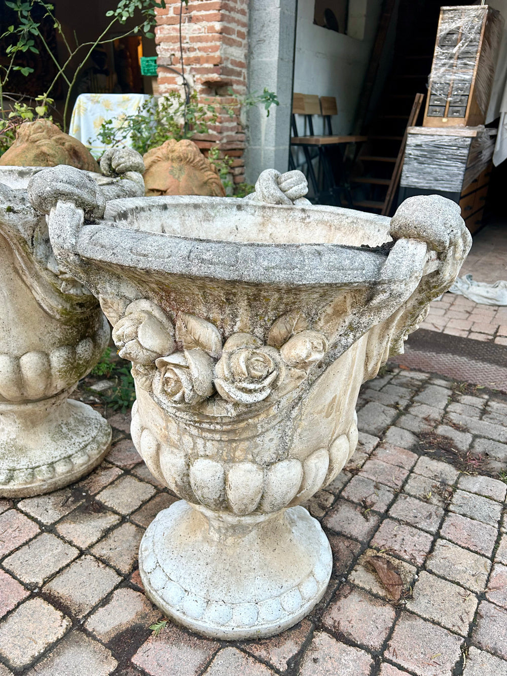 Grand vase exterieur fleuri - réf 4604