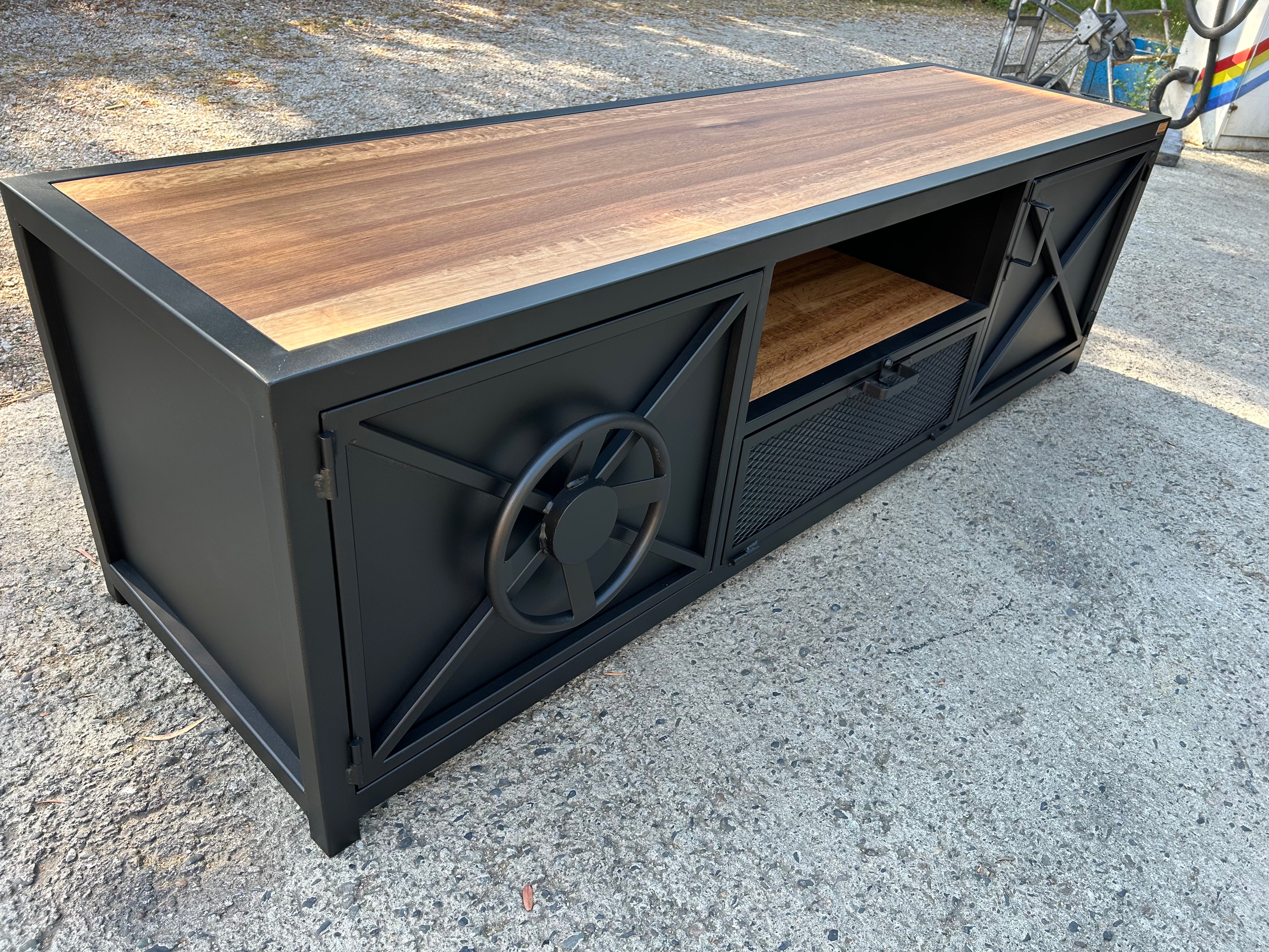 Meuble TV sur mesure porte coffre-fort- RF 4712