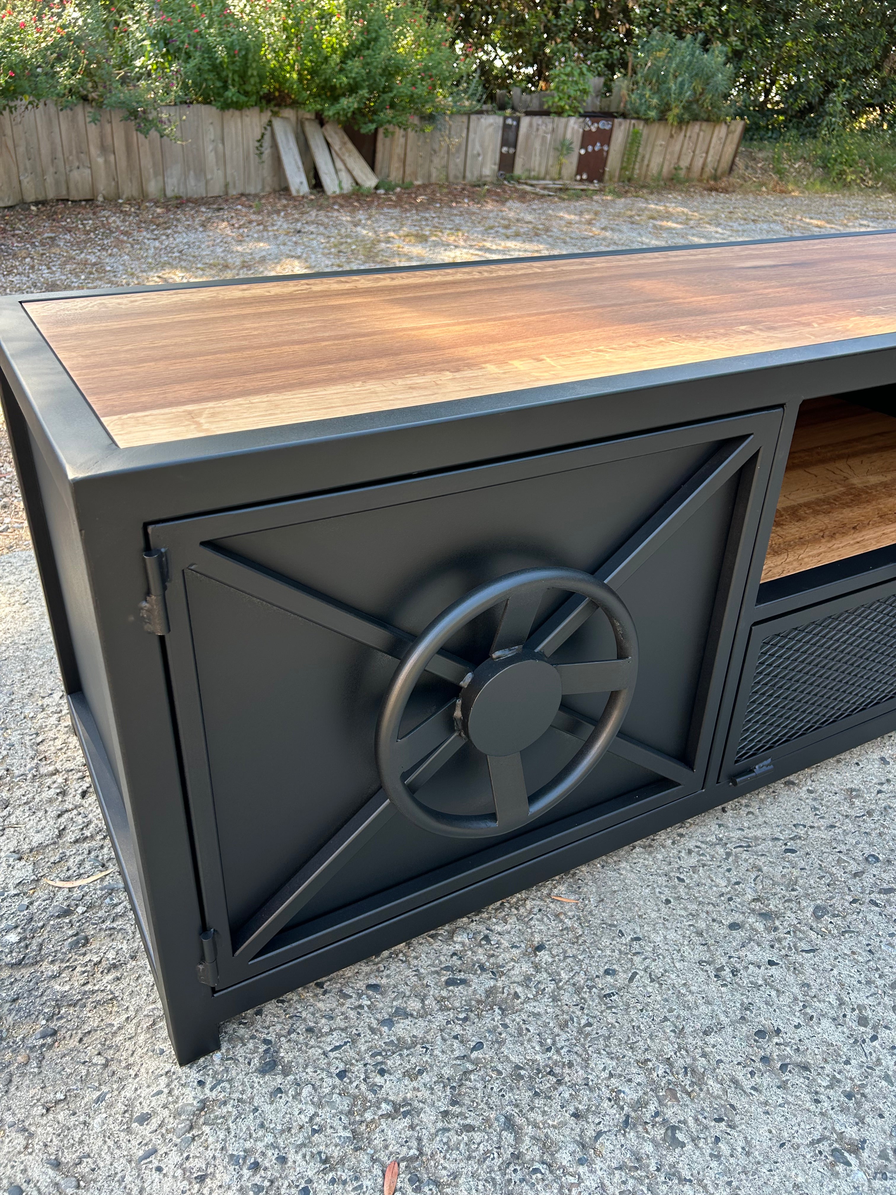 Meuble TV sur mesure porte coffre-fort- RF 4712