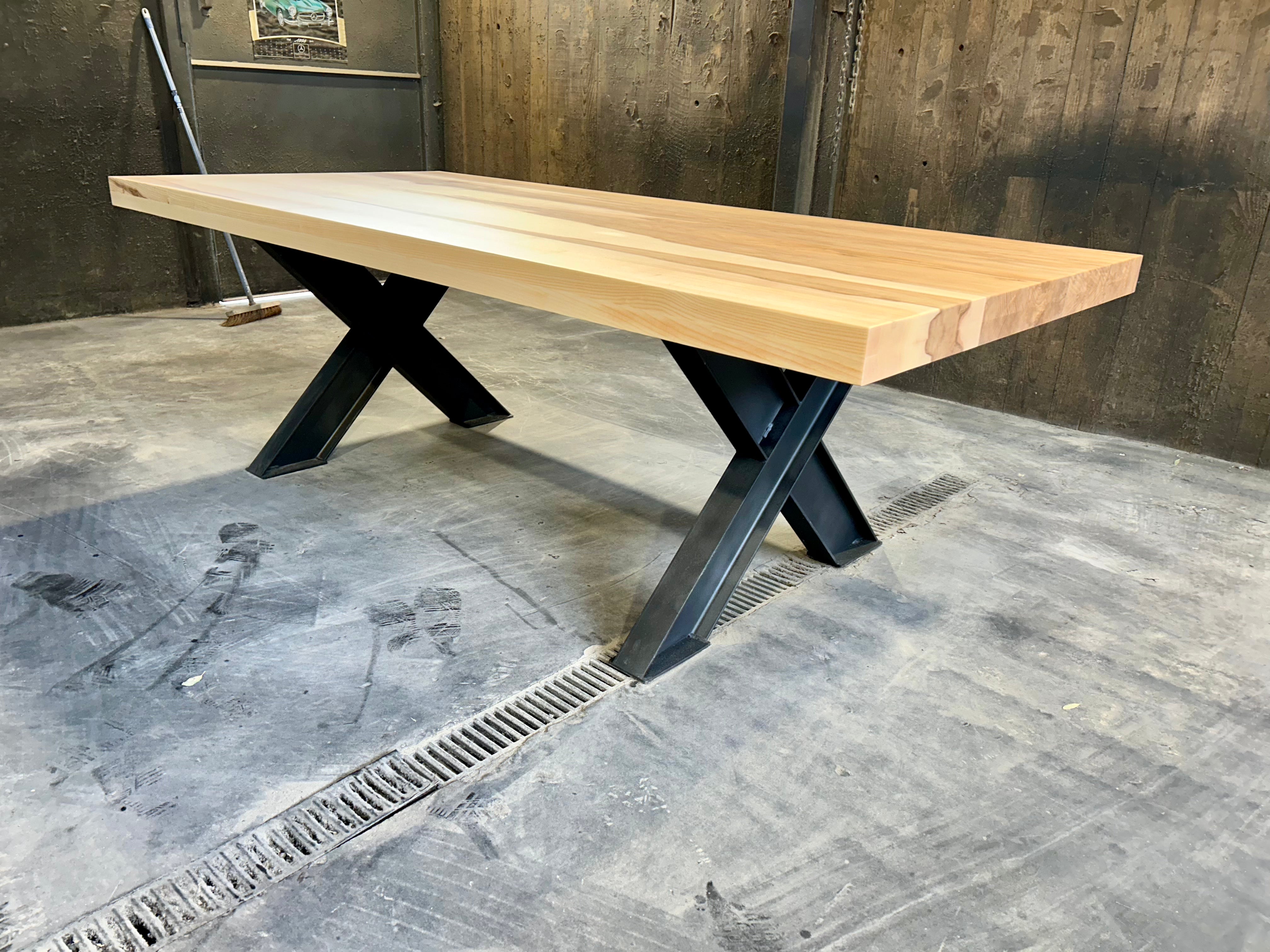 Table industrielle plateau chêne 80 PRIX de base:1990€ réf 3975
