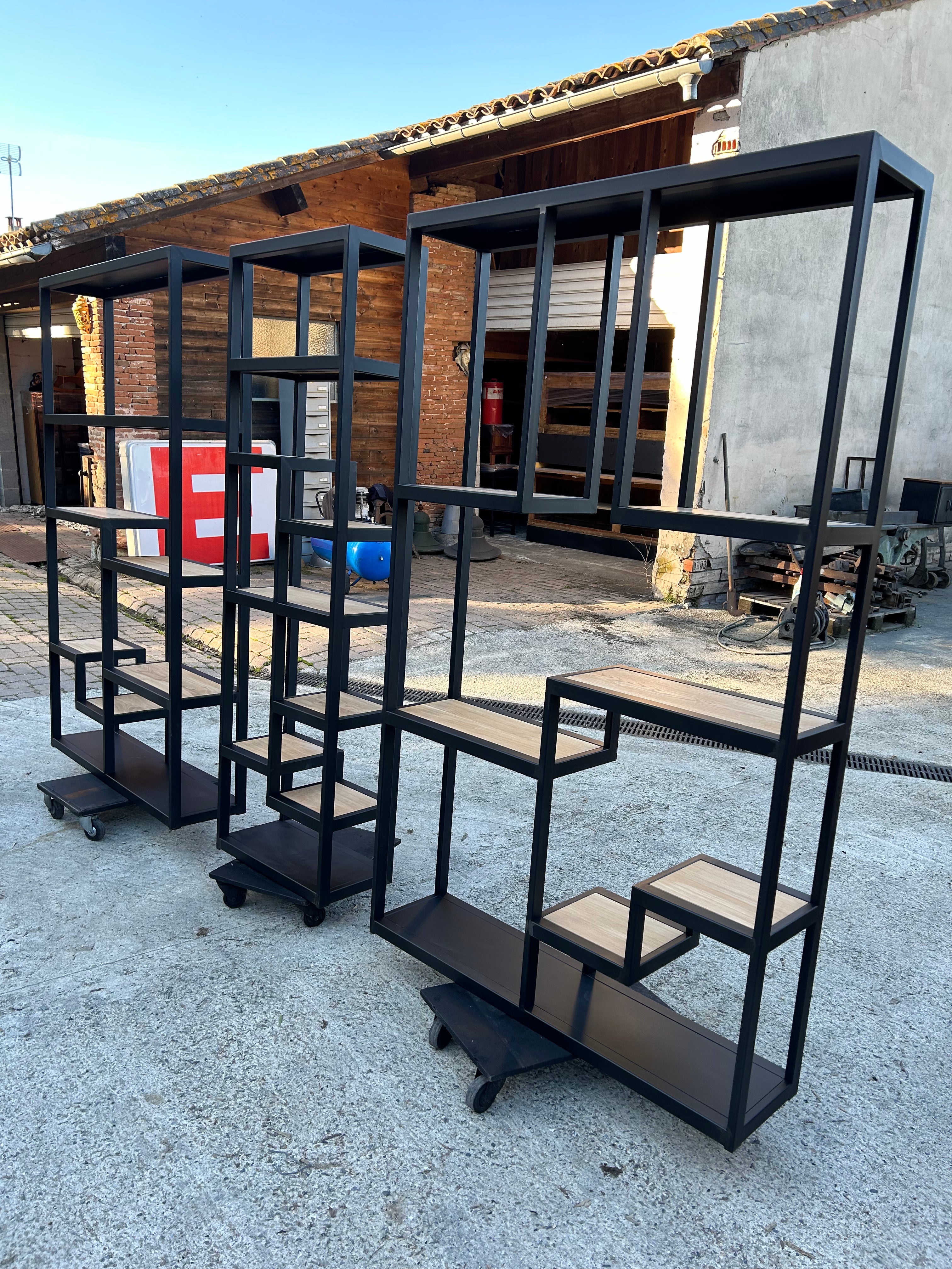 Bibliothèque industrielle destructurèe Réf 4141 Prix de base : 1050€