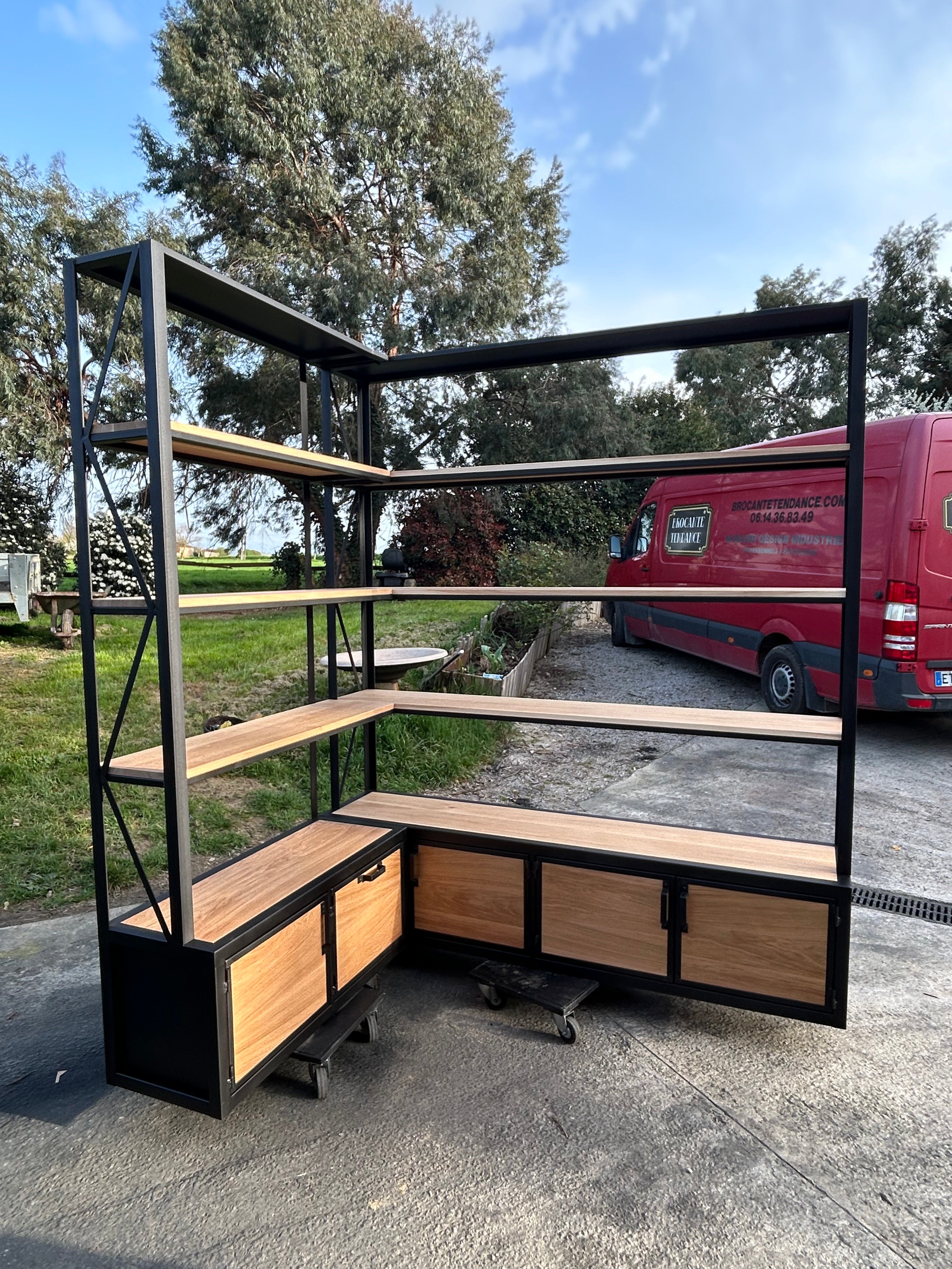 Bibliothèque d'angle métal et chêne création Prix de basse 7000€ Réf 4188