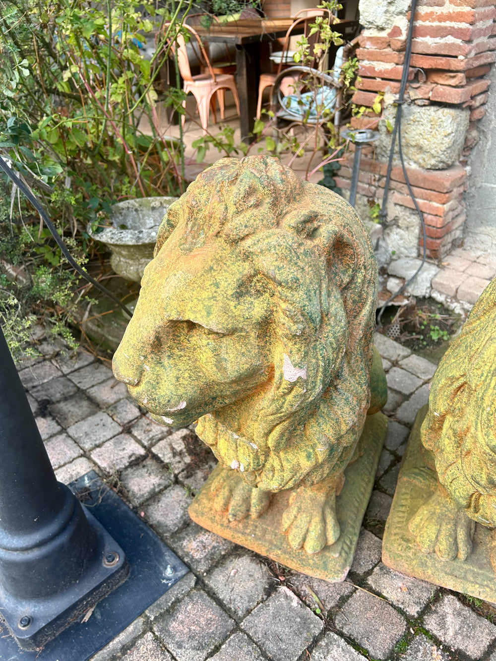 Imposant Lion en pierre reconstitué Réf 4340