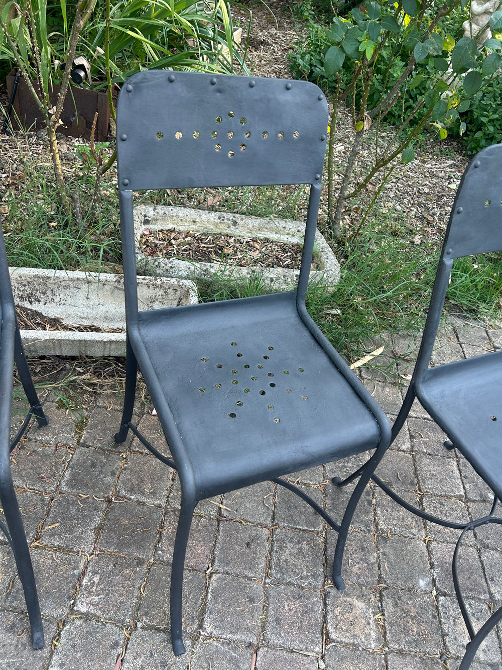 Lot de 4 chaises Mètal rivetées 1920/30