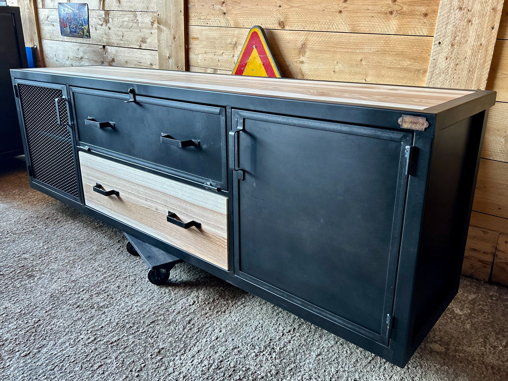 Meuble TV à clapet Réf 4092 Prix de base : 1250€