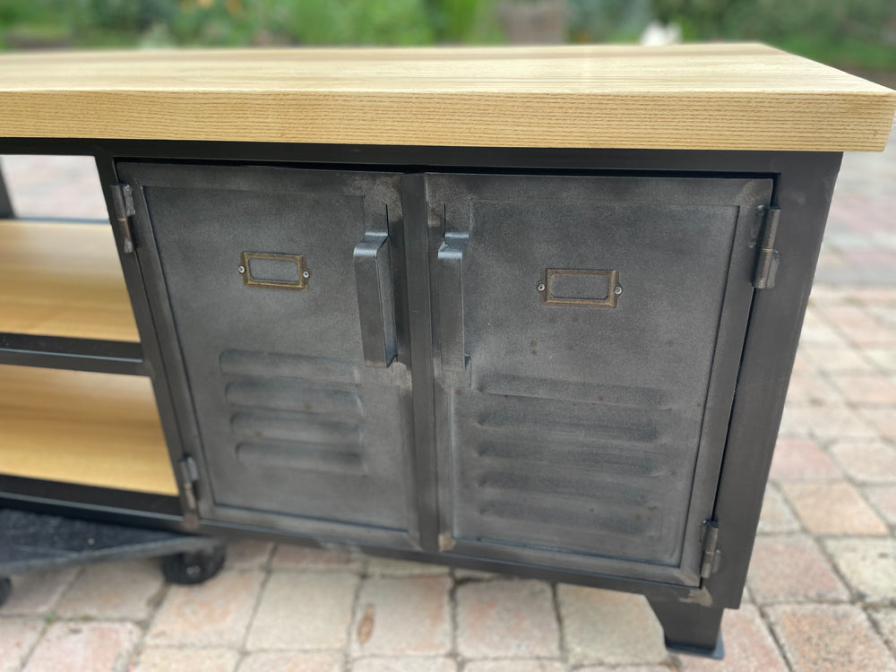 Meuble TV portes vestiaire Réf 4057