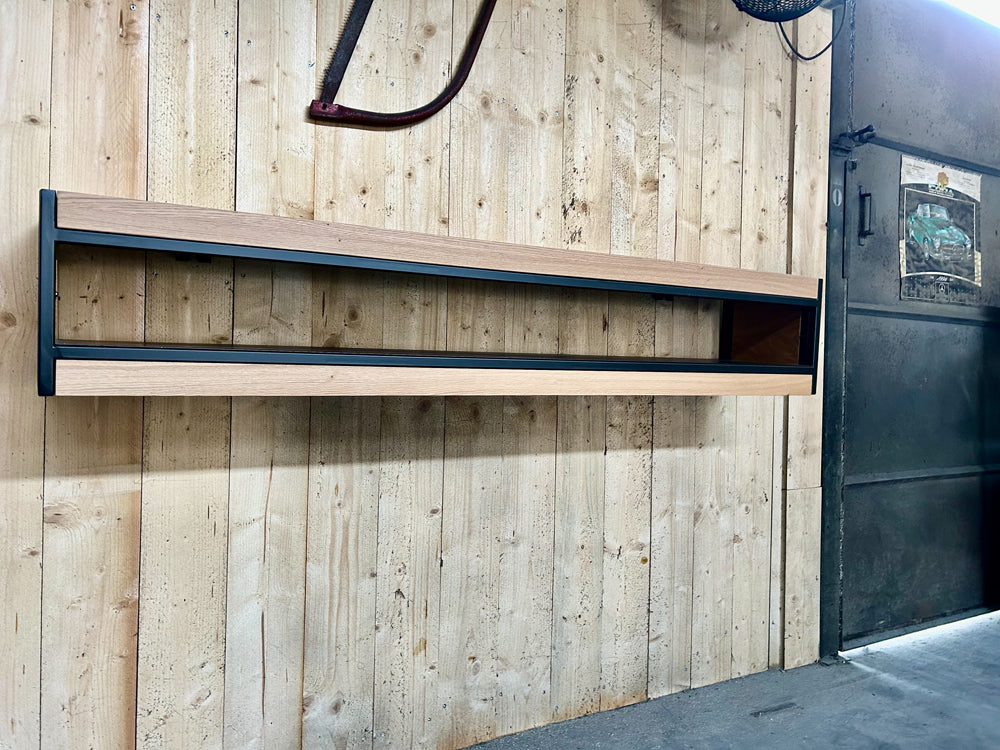 Meuble Tv suspendu métal et chêne Réf 4415 Prix de base : 840€