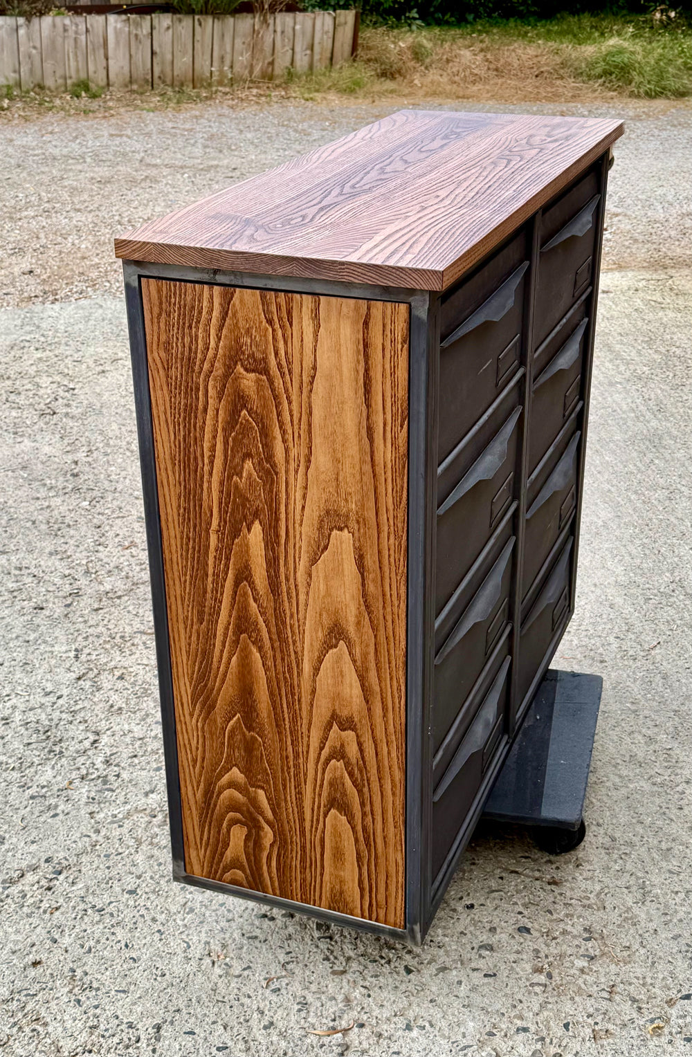 Meuble à 8 clapets YAC 1960 Réf 4516