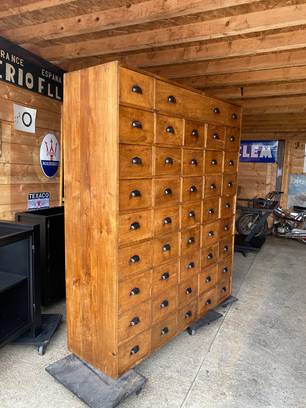 Meuble de métier 43 tiroirs 1920/30 Réf 4469