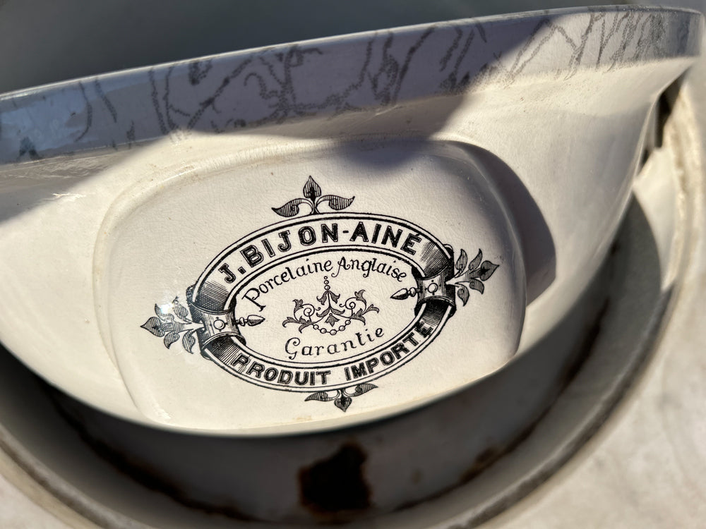 Meuble de toilette avec vasque à bascule 1900 réf 4501