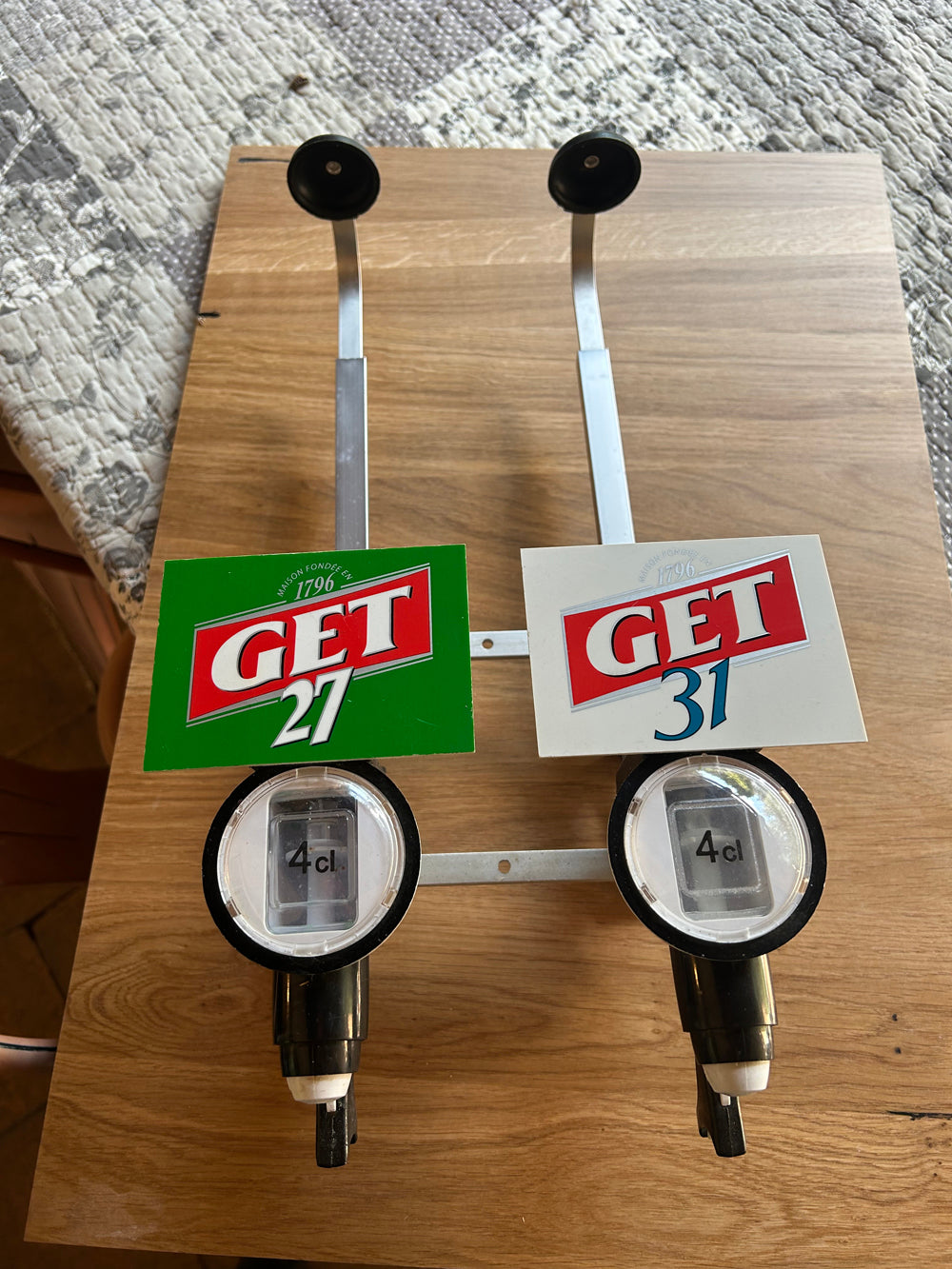 Paire doseurs avec support mural Beaumont Réf 4568