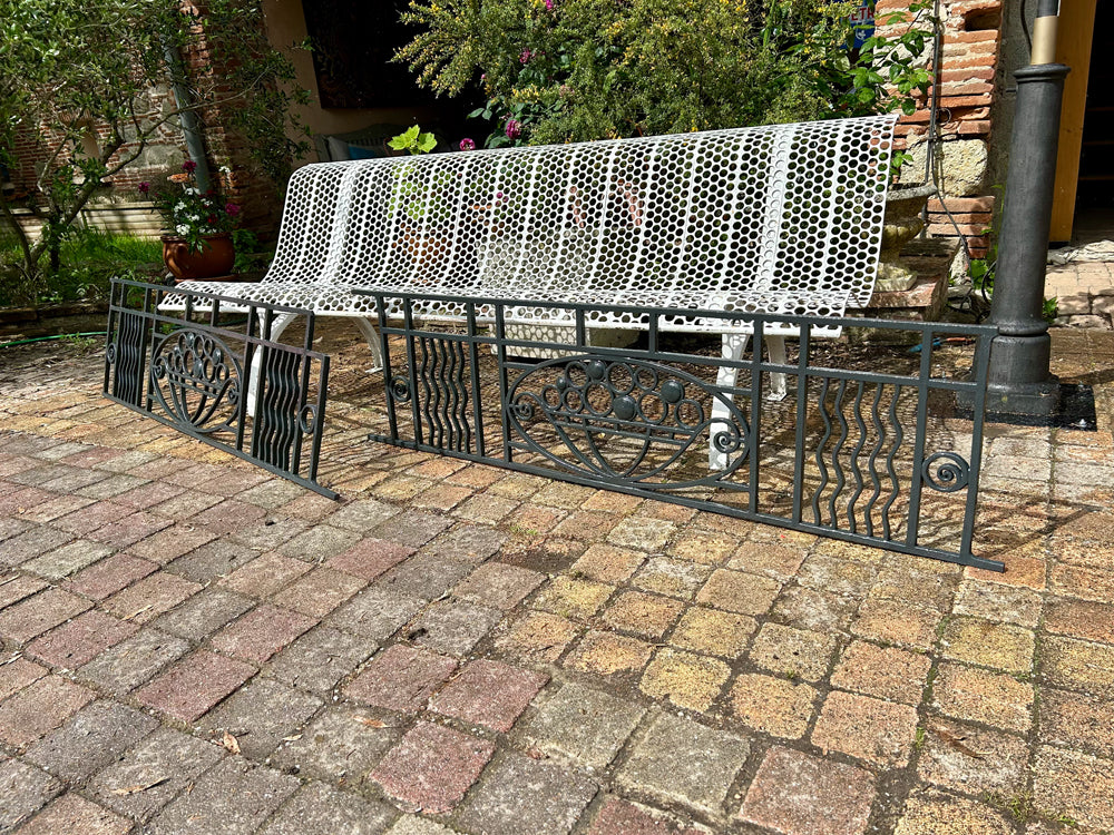 Paire de grille fonte Art Déco réf 4262