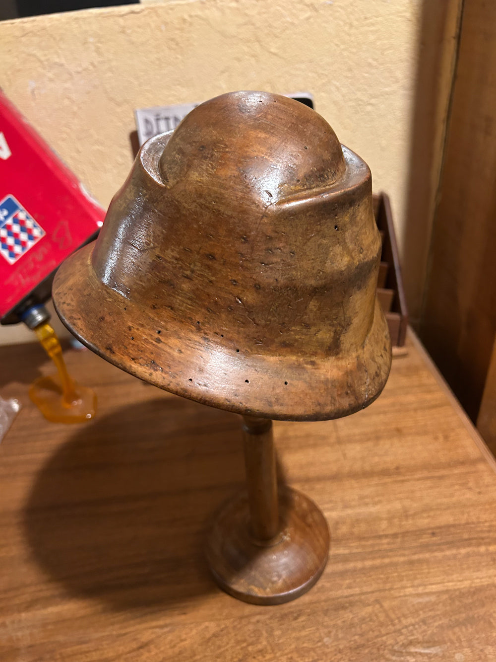 Présentoir à chapeau 1900 Réf 4365